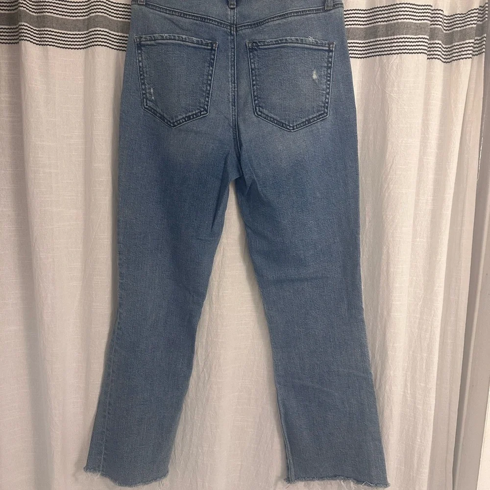 Express High Rise Cropped Flare Jeans - Picture 2 of 3